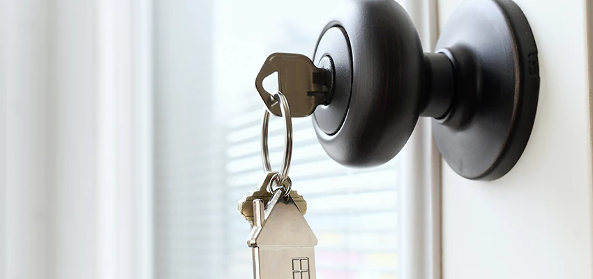 Bifold Door Knob Replacement in Dixon, California