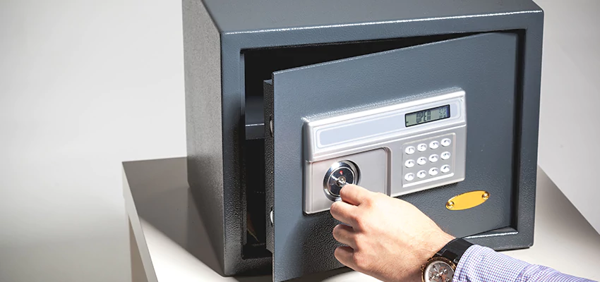Jewelry Safe Unlocking Service in Dixon, California