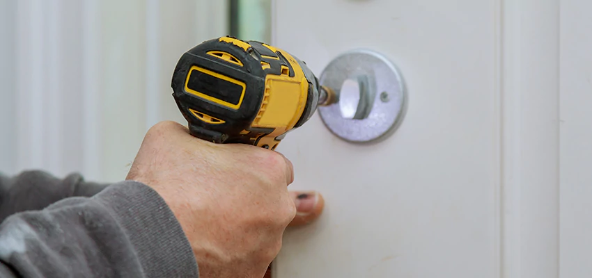 Street Locksmith For Smart Lock Repair in Dixon, CA